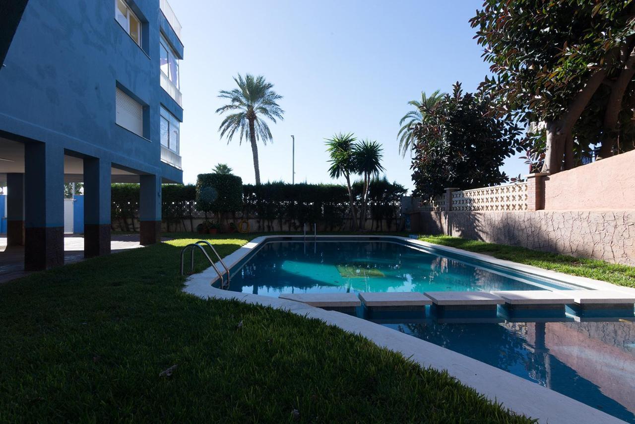 Apartamento En 1Era Linea Mar Con Terraza De 25M2 卡斯特尔德费尔斯 外观 照片